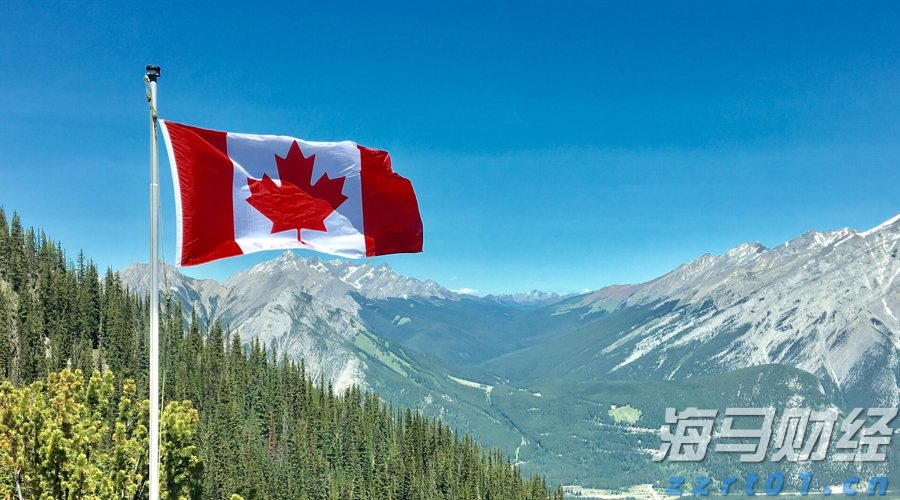 我国在用算力中心机架总规模达1085万标准机架